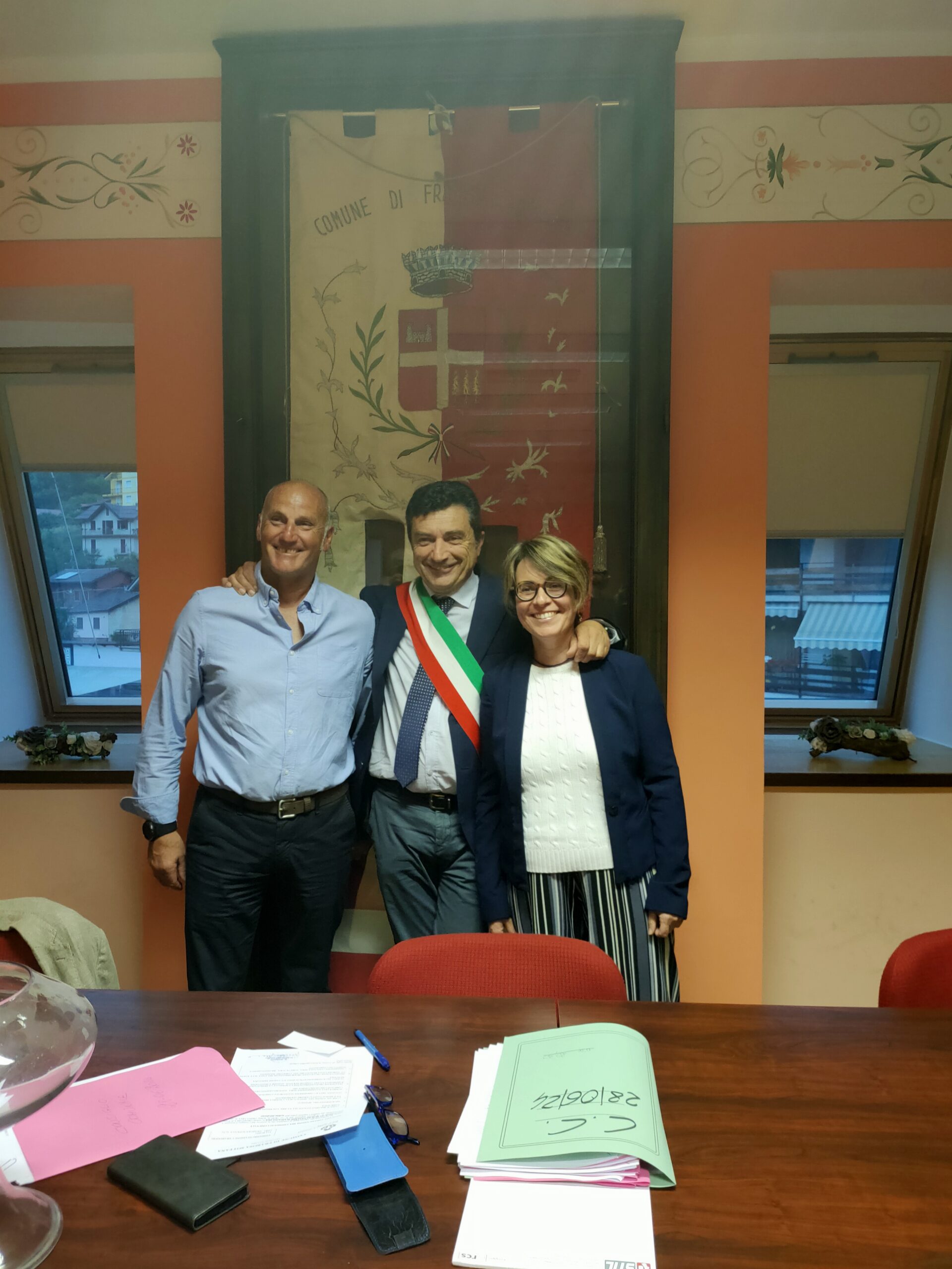 Da sx Enrico Martina Vice Sindaco,
Adriano Bertolino Sindaco, 
Elisabetta Baracco Assessora